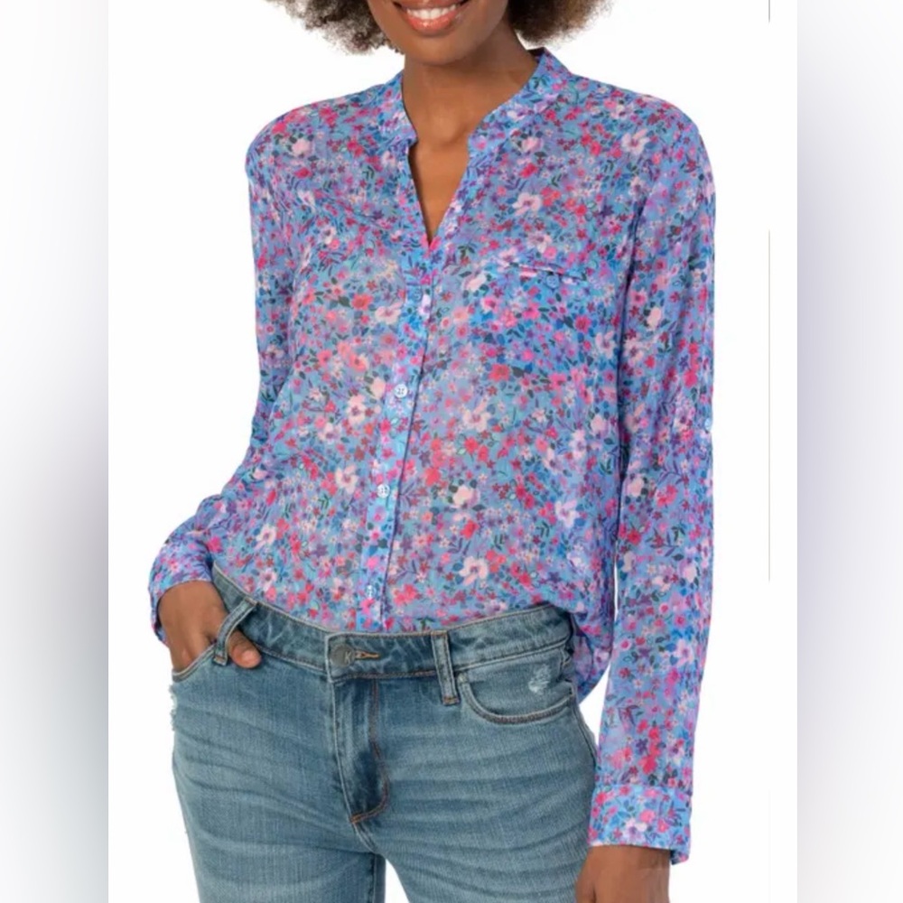 Kut from the Kloth Blue and Pink Button Up Floral Blouse